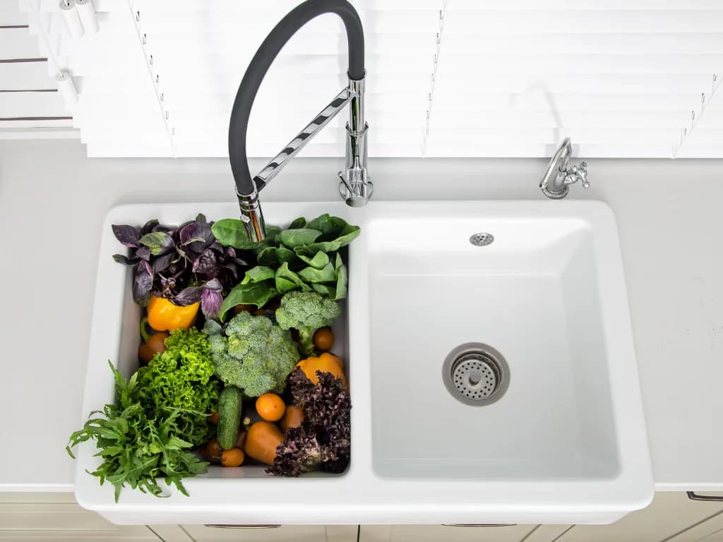 Clean Kitchen Sink Installation: A Step-by-Step Guide