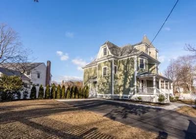 Auburndale Ave. project — photo 22