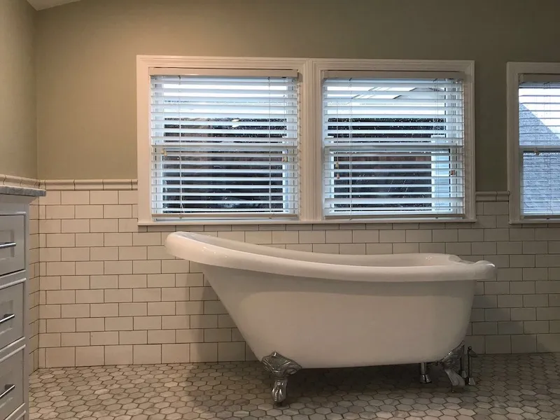 soak-spa-like-bathroom-features-boston-bay-state-refinishing-remodeling