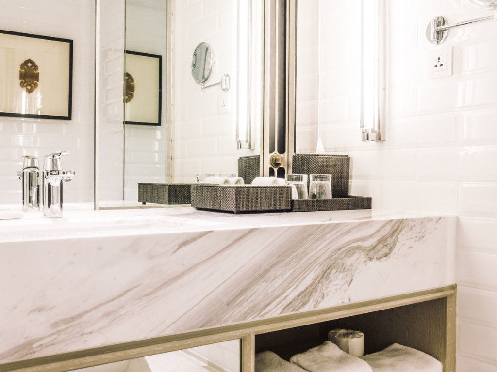 modern style bathroom sink