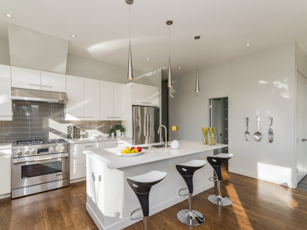 beautiful-shot-modern-house-kitchen
