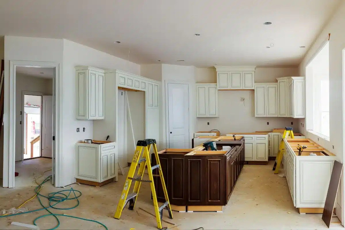 Kitchen remodeling cost breakdown for MA homeowners: cabinet installation